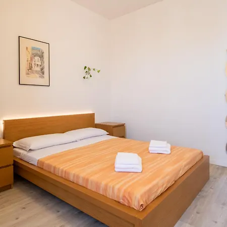 Surf Sound B Flat By Pleiades Apartment Livorno